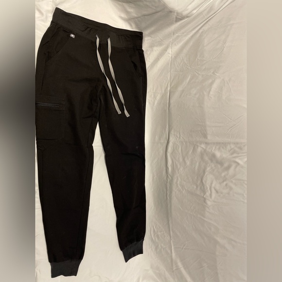 FIGS scrubs - Picture 1 of 1